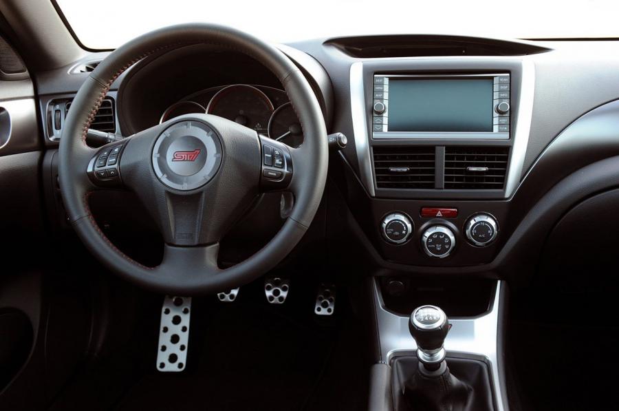  Subaru Impreza WRX STi Sedan 2011 года  (фото 41 из 81)